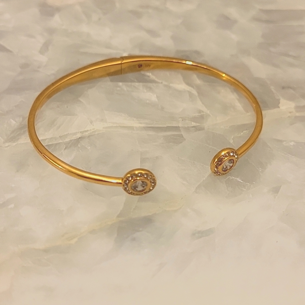 18kt Gold Nadri Crystal Pave Cuff Bracelet Elegant Dainty Minimal Quiet Luxury